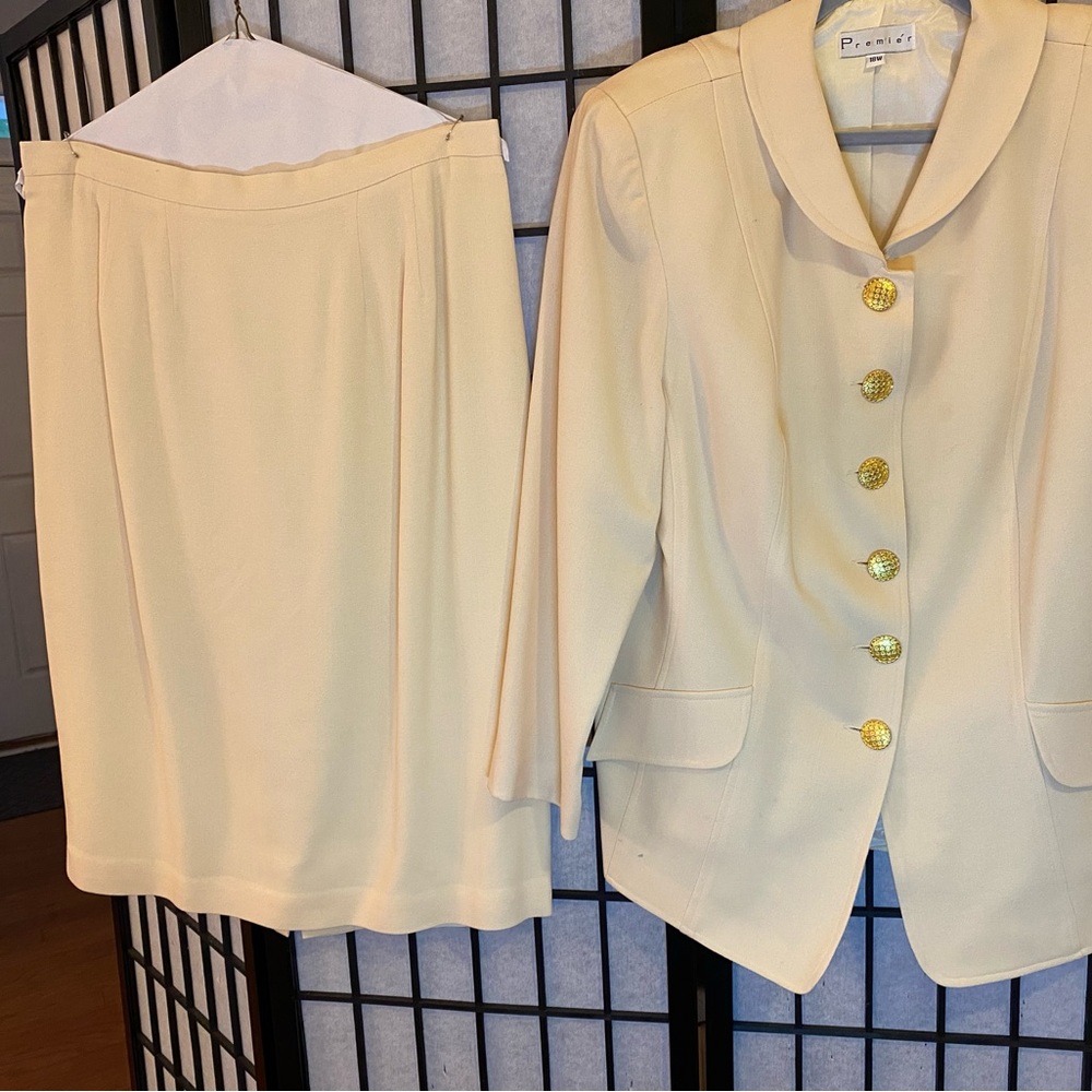 Premier 2 piece business suit. Jacket and skirt